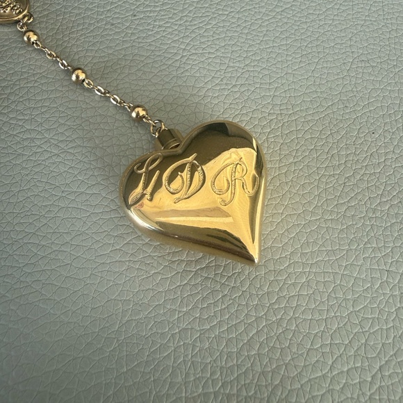 Gold Heart Pendant Necklace - Picture 2 of 4